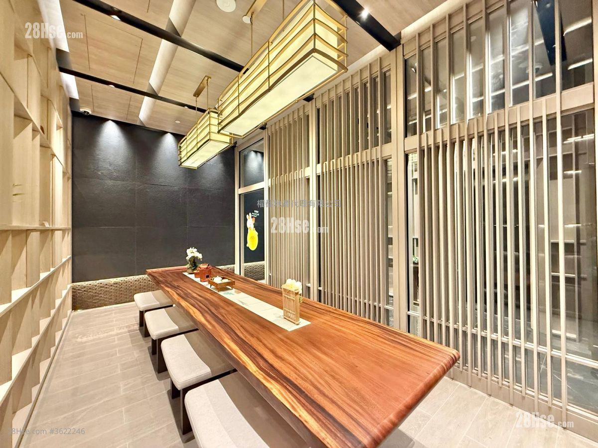 Phoenext Rental 1 Bedroom , 1 Bathroom 261 ft² ( 24.2 m² ) Phoenext Rental 1 Bedroom , 1 Bathroom 261 ft² ( 24.2 m² )