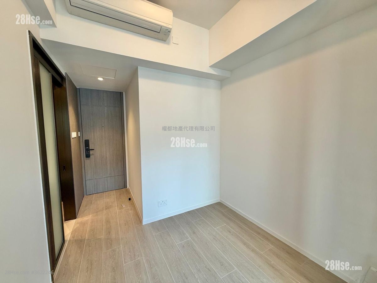 Phoenext Rental 1 Bedroom , 1 Bathroom 261 ft² ( 24.2 m² ) Phoenext Rental 1 Bedroom , 1 Bathroom 261 ft² ( 24.2 m² )