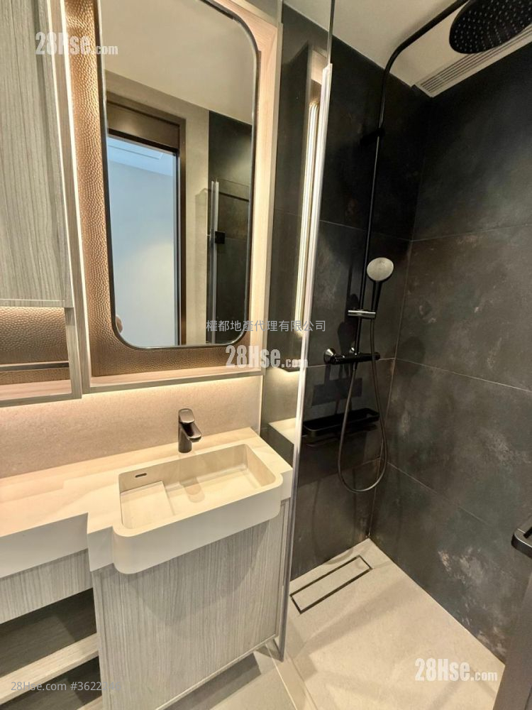 Phoenext Rental 1 Bedroom , 1 Bathroom 261 ft² ( 24.2 m² ) Phoenext Rental 1 Bedroom , 1 Bathroom 261 ft² ( 24.2 m² )