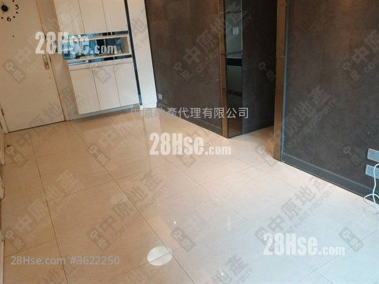 泓景台 租盘 504 平方尺 ( 46.8 平方米 ) 泓景台 租盘 504 平方尺 ( 46.8 平方米 )