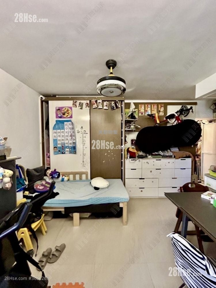 云叠花园 售盘 3 房 591 平方尺 ( 54.9 平方米 ) 云叠花园 售盘 3 房 591 平方尺 ( 54.9 平方米 )