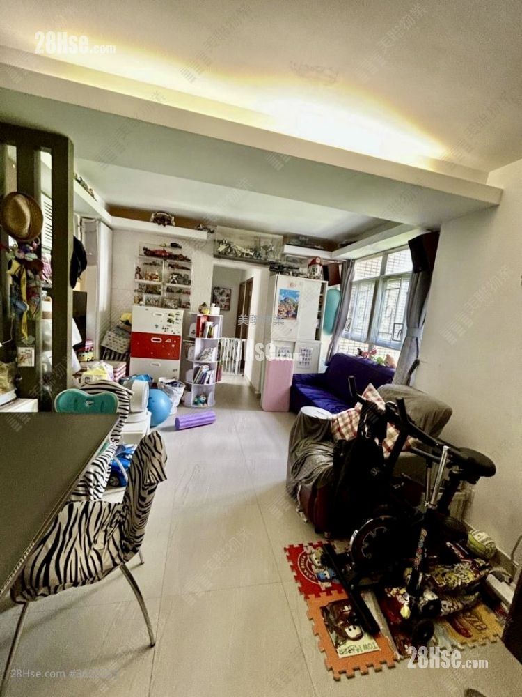 云叠花园 售盘 3 房 591 平方尺 ( 54.9 平方米 ) 云叠花园 售盘 3 房 591 平方尺 ( 54.9 平方米 )