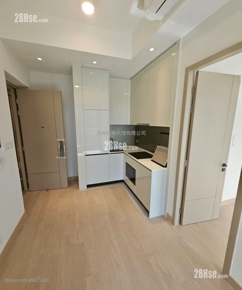 Seasons Place 售盘 2 房 , 1 浴室 437 平方尺 ( 40.6 平方米 ) Seasons Place 售盘 2 房 , 1 浴室 437 平方尺 ( 40.6 平方米 )