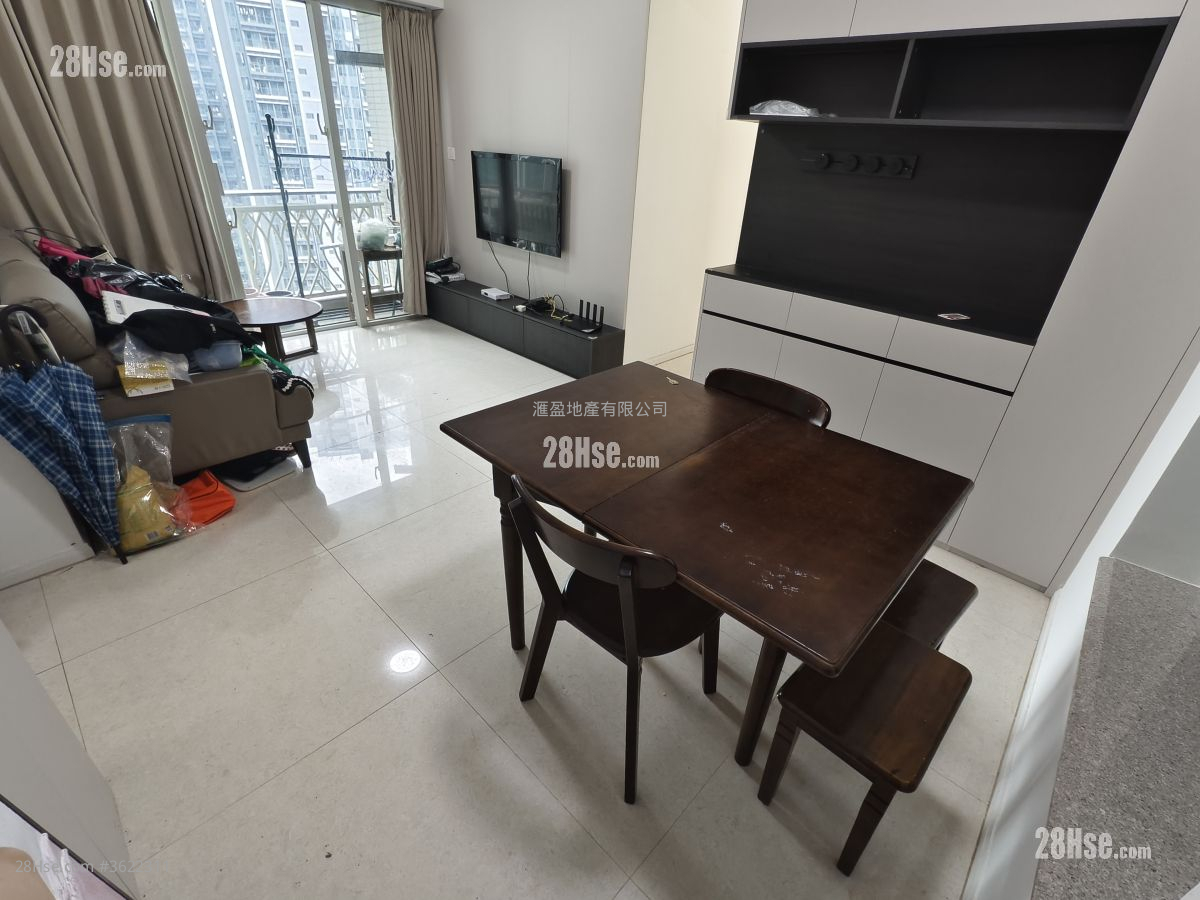 峻滢 租盘 3 房 , 2 浴室 694 平方尺 ( 64.5 平方米 ) 峻滢 租盘 3 房 , 2 浴室 694 平方尺 ( 64.5 平方米 )