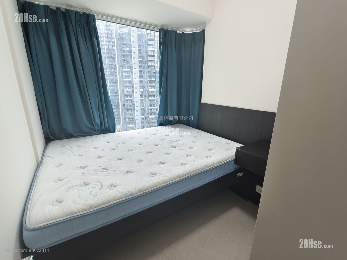 峻滢 租盘 3 房 , 2 浴室 694 平方尺 ( 64.5 平方米 ) 峻滢 租盘 3 房 , 2 浴室 694 平方尺 ( 64.5 平方米 )