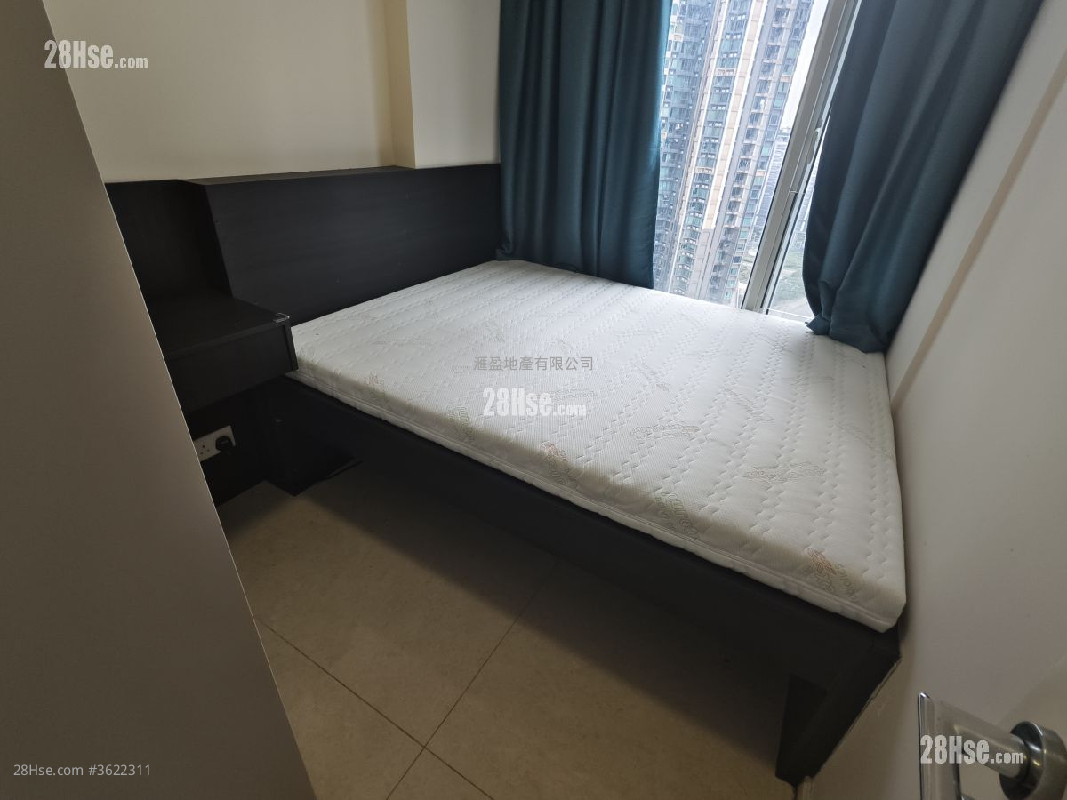 峻滢 租盘 3 房 , 2 浴室 694 平方尺 ( 64.5 平方米 ) 峻滢 租盘 3 房 , 2 浴室 694 平方尺 ( 64.5 平方米 )