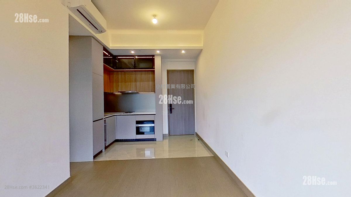 living room: Prince Wesidence Rental 2 Bedrooms , 1 Bathroom 579 ft² ( 53.8 m² ) living room: Prince Wesidence Rental 2 Bedrooms , 1 Bathroom 579 ft² ( 53.8 m² )