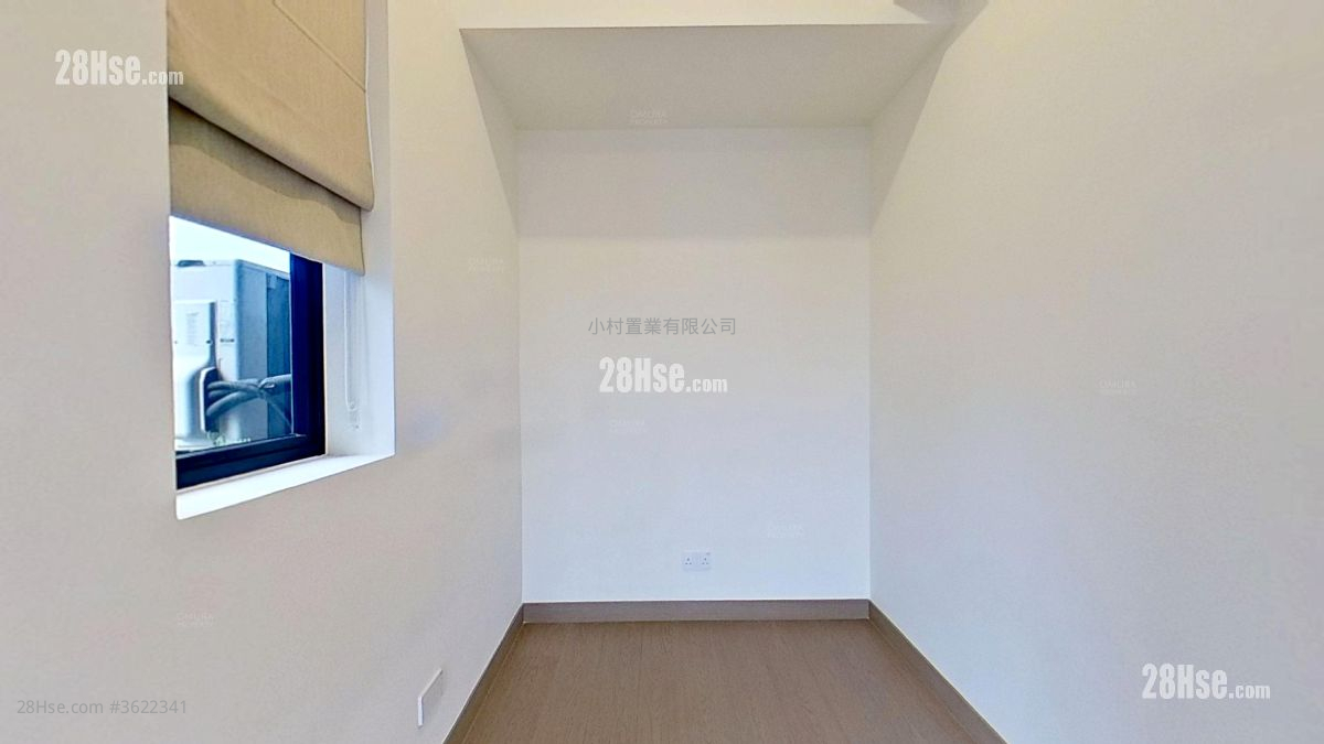 master room: Prince Wesidence Rental 2 Bedrooms , 1 Bathroom 579 ft² ( 53.8 m² ) master room: Prince Wesidence Rental 2 Bedrooms , 1 Bathroom 579 ft² ( 53.8 m² )