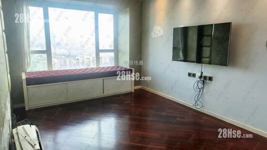 嘉皇台 租盘 1,764 平方尺 ( 163.9 平方米 ) 嘉皇台 租盘 1,764 平方尺 ( 163.9 平方米 )