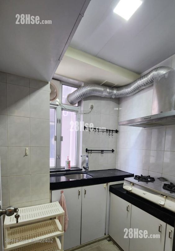 维景花园 租盘 2 房 , 1 浴室 449 平方尺 ( 41.7 平方米 ) 维景花园 租盘 2 房 , 1 浴室 449 平方尺 ( 41.7 平方米 )