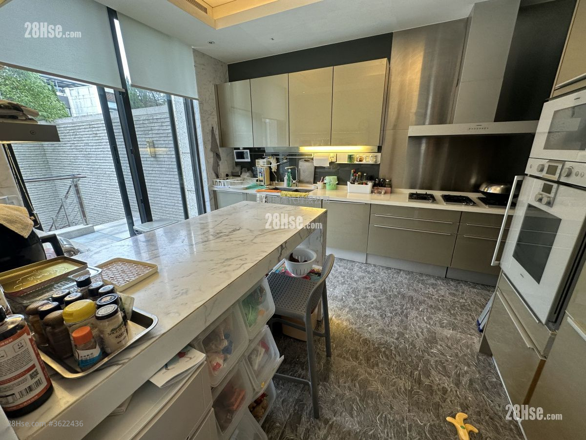 天峦 售盘 3 房 , 5+ 浴室 2,792 平方尺 ( 259.4 平方米 ) 天峦 售盘 3 房 , 5+ 浴室 2,792 平方尺 ( 259.4 平方米 )