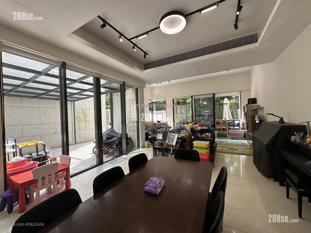 天峦 售盘 3 房 , 5+ 浴室 2,792 平方尺 ( 259.4 平方米 ) 天峦 售盘 3 房 , 5+ 浴室 2,792 平方尺 ( 259.4 平方米 )