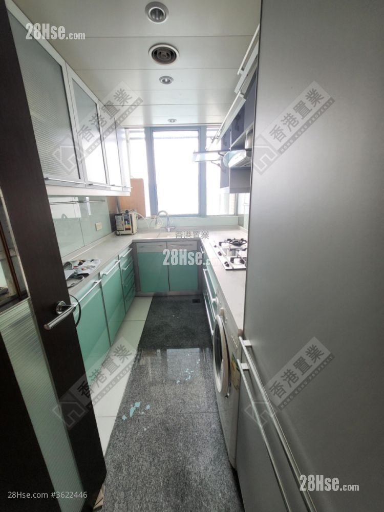 君临天下 售盘 3 房 , 2 浴室 1,062 平方尺 ( 98.7 平方米 ) 君临天下 售盘 3 房 , 2 浴室 1,062 平方尺 ( 98.7 平方米 )