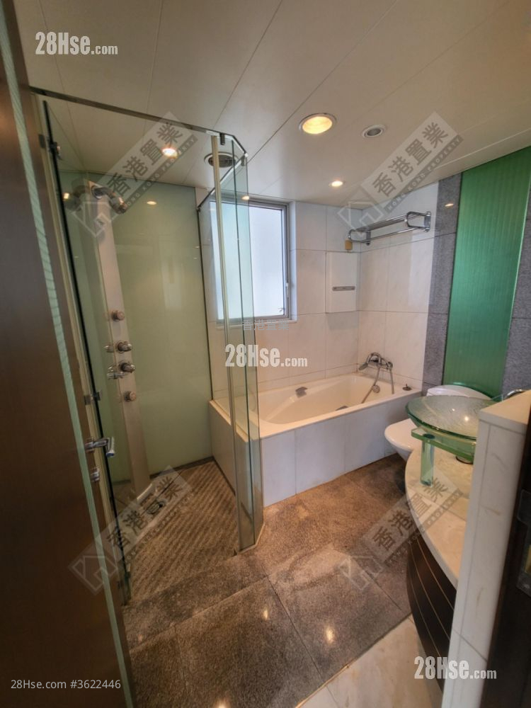 君临天下 售盘 3 房 , 2 浴室 1,062 平方尺 ( 98.7 平方米 ) 君临天下 售盘 3 房 , 2 浴室 1,062 平方尺 ( 98.7 平方米 )