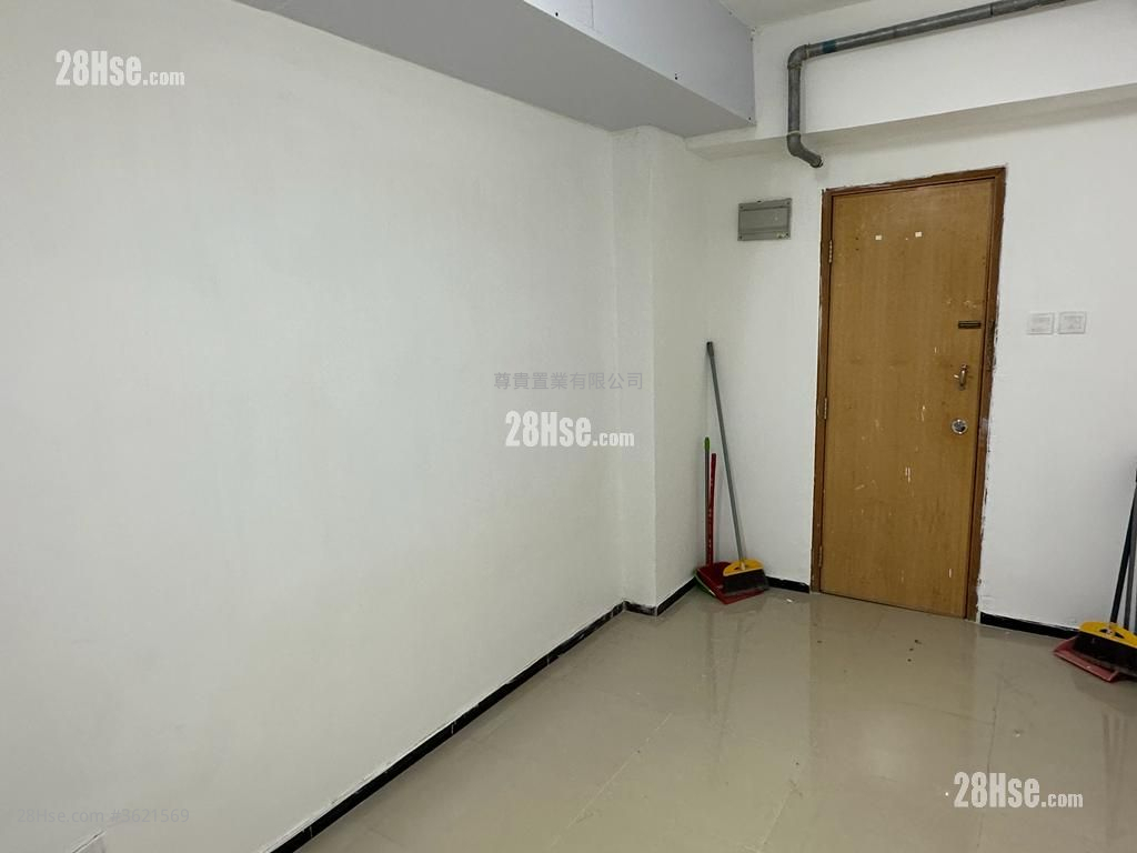 Ming Yin Building Rental Studio , 1 Bathroom 180 ft² ( 16.7 m² ) Ming Yin Building Rental Studio , 1 Bathroom 180 ft² ( 16.7 m² )