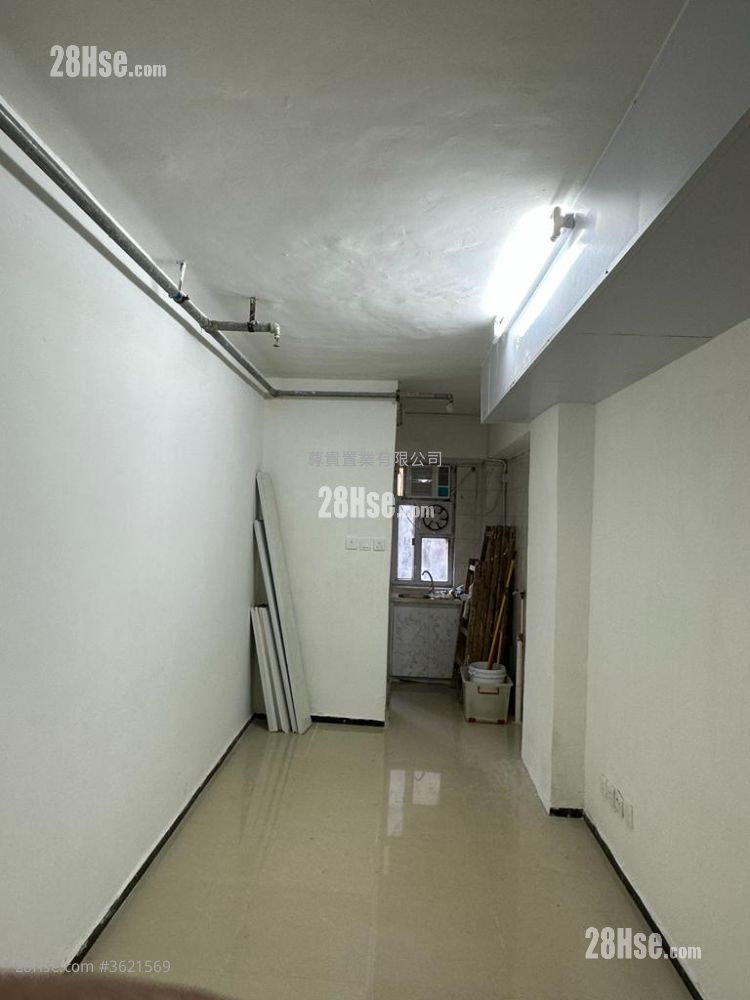 Ming Yin Building Rental Studio , 1 Bathroom 180 ft² ( 16.7 m² ) Ming Yin Building Rental Studio , 1 Bathroom 180 ft² ( 16.7 m² )
