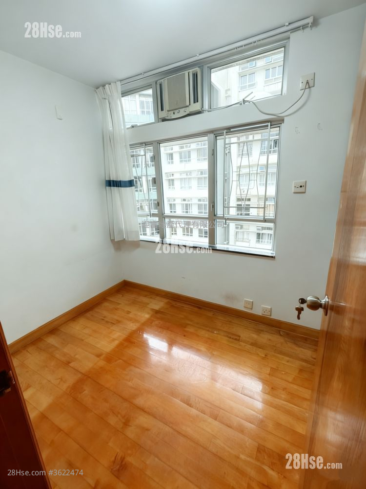 黄埔花园 租盘 3 房 , 2 浴室 617 平方尺 ( 57.3 平方米 ) 黄埔花园 租盘 3 房 , 2 浴室 617 平方尺 ( 57.3 平方米 )