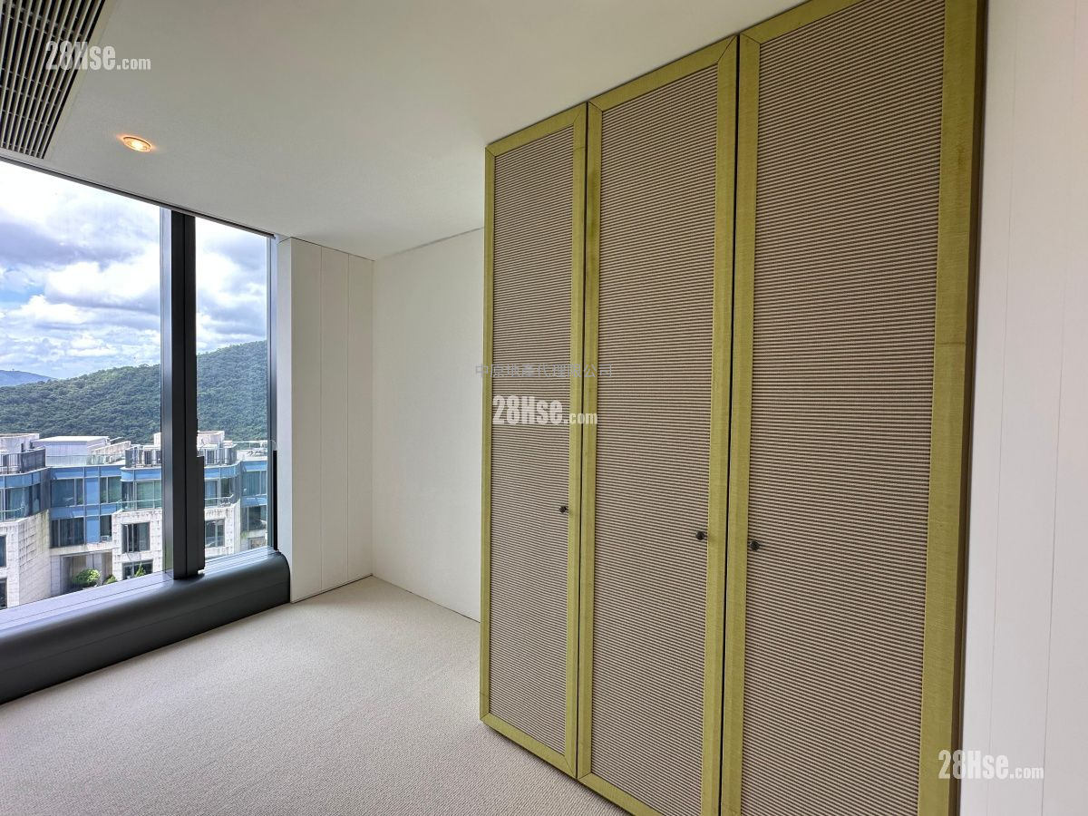 澐沣 售盘 4 房 , 5+ 浴室 2,100 平方尺 ( 195.1 平方米 ) 澐沣 售盘 4 房 , 5+ 浴室 2,100 平方尺 ( 195.1 平方米 )