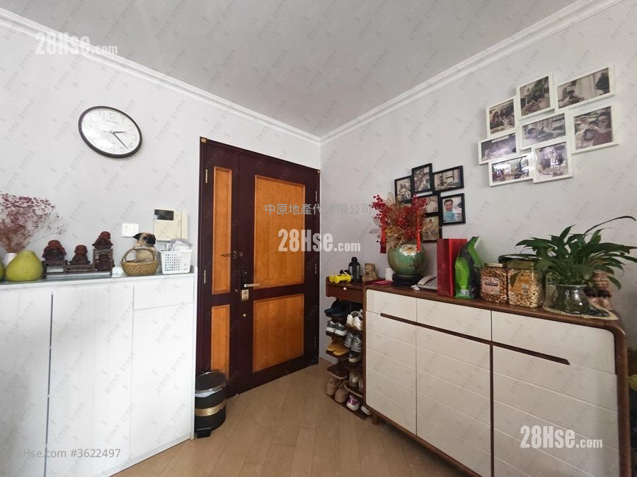 骏景园 售盘 3 房 , 2 浴室 974 平方尺 ( 90.5 平方米 ) 骏景园 售盘 3 房 , 2 浴室 974 平方尺 ( 90.5 平方米 )