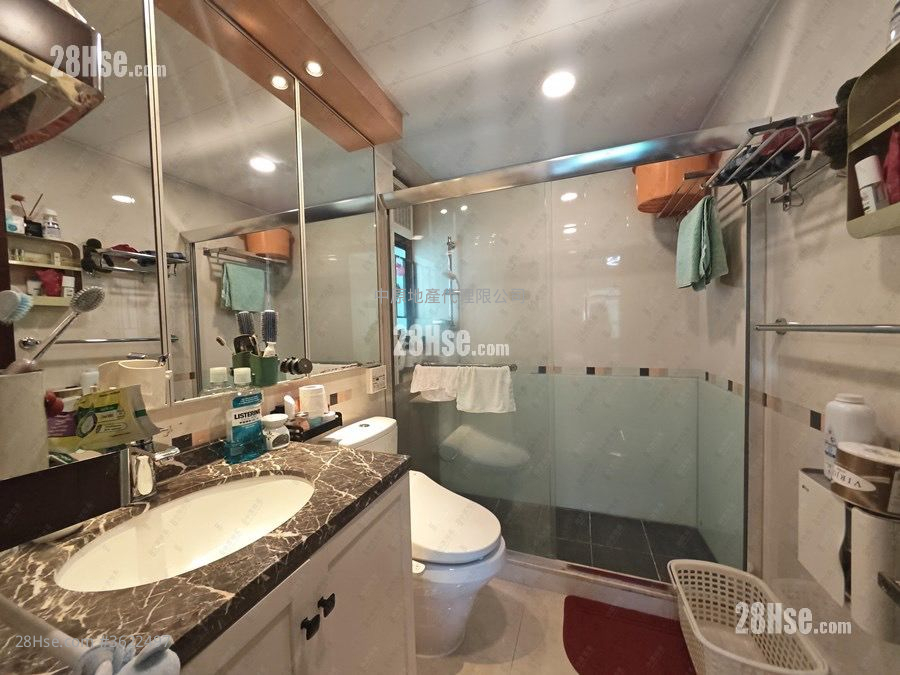 骏景园 售盘 3 房 , 2 浴室 974 平方尺 ( 90.5 平方米 ) 骏景园 售盘 3 房 , 2 浴室 974 平方尺 ( 90.5 平方米 )