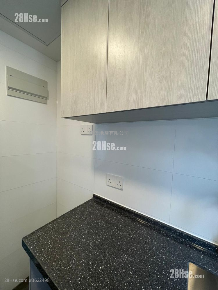 新成中心 租盘 1 房 297 平方尺 ( 27.6 平方米 ) 新成中心 租盘 1 房 297 平方尺 ( 27.6 平方米 )