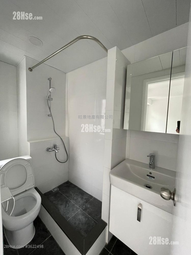 新成中心 租盘 1 房 297 平方尺 ( 27.6 平方米 ) 新成中心 租盘 1 房 297 平方尺 ( 27.6 平方米 )