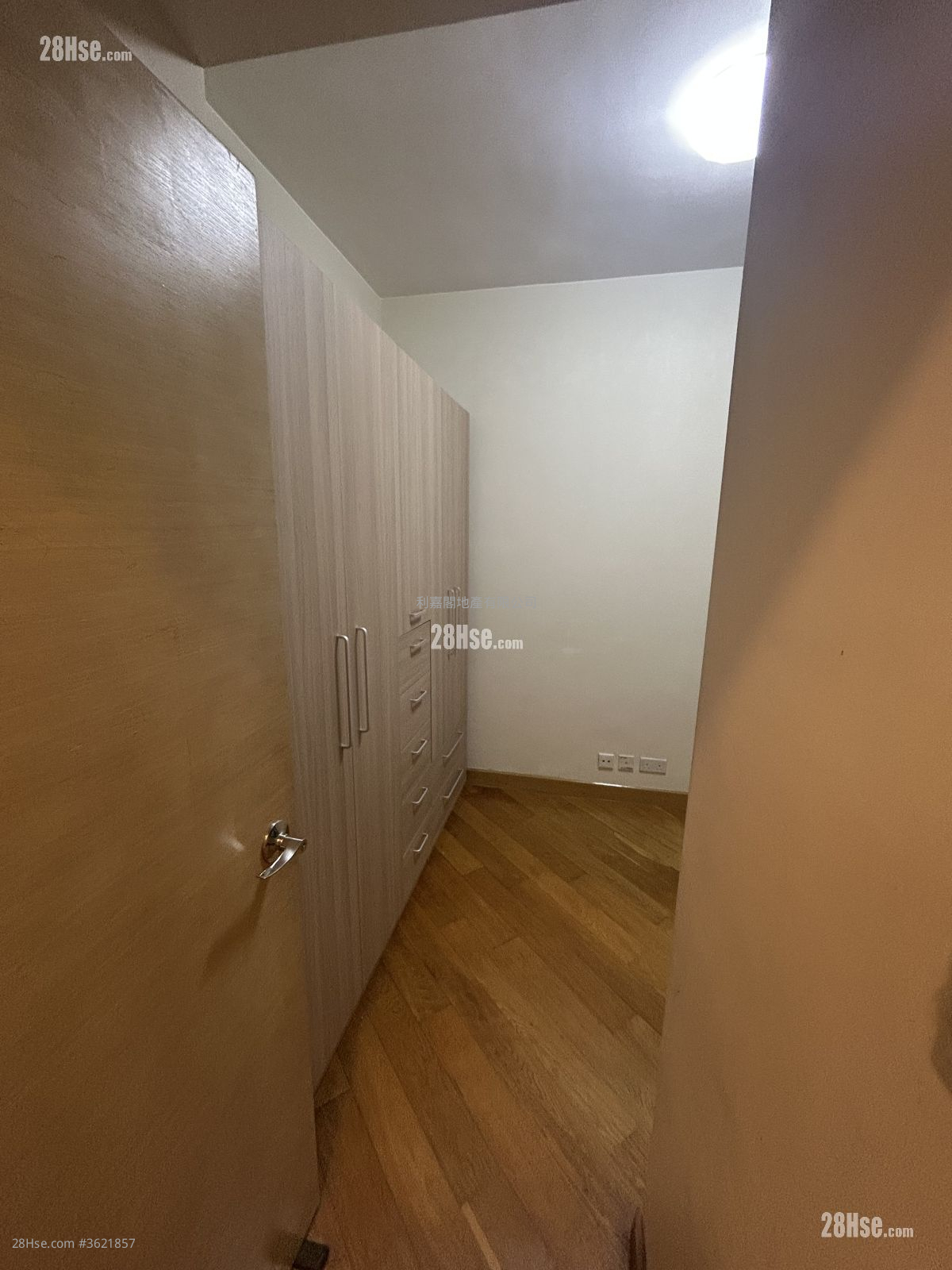 Yoho Midtown 租盘 2 房 , 1 浴室 507 平方尺 ( 47.1 平方米 ) Yoho Midtown 租盘 2 房 , 1 浴室 507 平方尺 ( 47.1 平方米 )