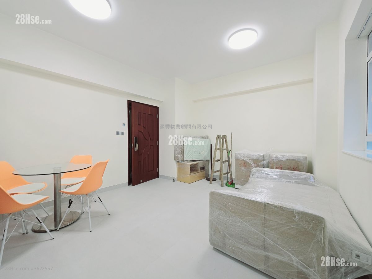 海宫大厦 租盘 637 平方尺 ( 59.2 平方米 ) 海宫大厦 租盘 637 平方尺 ( 59.2 平方米 )