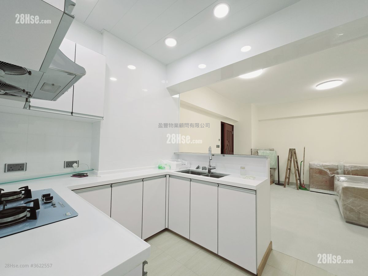 海宫大厦 租盘 637 平方尺 ( 59.2 平方米 ) 海宫大厦 租盘 637 平方尺 ( 59.2 平方米 )