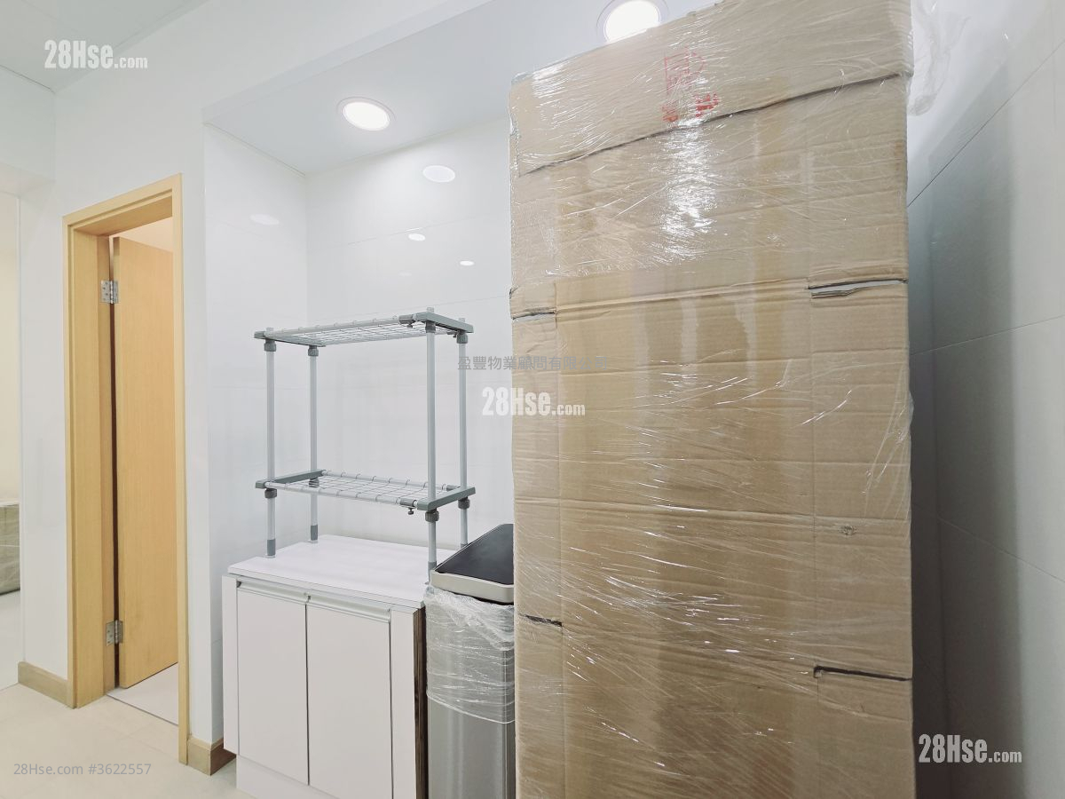 海宫大厦 租盘 637 平方尺 ( 59.2 平方米 ) 海宫大厦 租盘 637 平方尺 ( 59.2 平方米 )