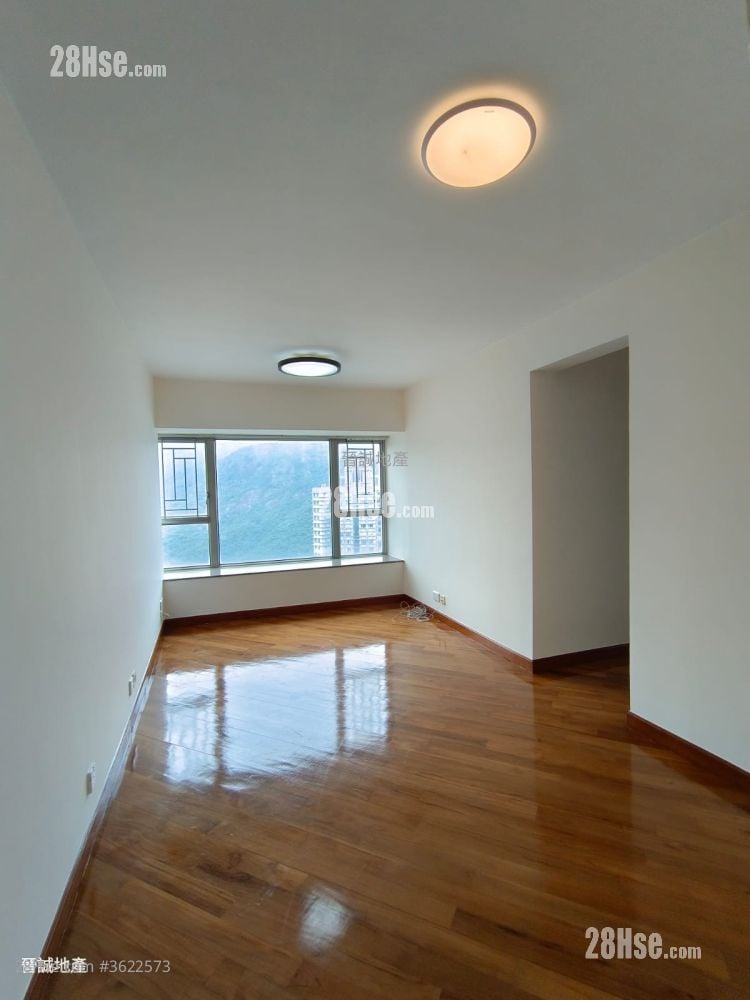 Bellagio Rental 2 Bedrooms , 1 Bathroom 524 ft² ( 48.7 m² )