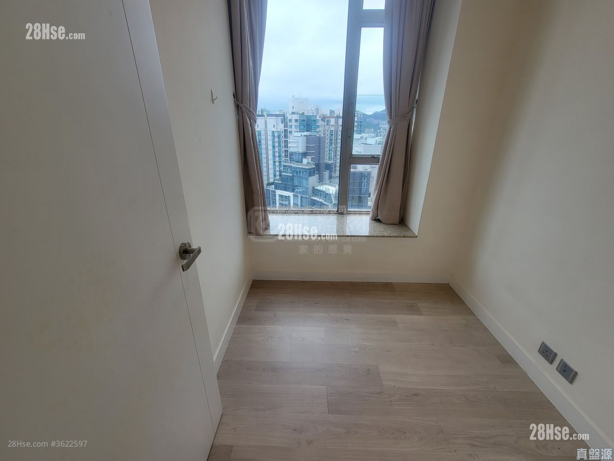 一号银海 售盘 3 房 665 平方尺 ( 61.8 平方米 ) 一号银海 售盘 3 房 665 平方尺 ( 61.8 平方米 )