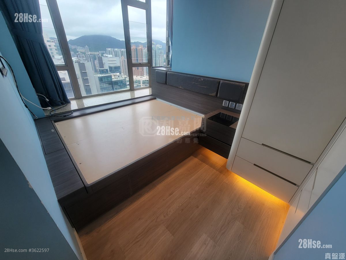 一号银海 售盘 3 房 665 平方尺 ( 61.8 平方米 ) 一号银海 售盘 3 房 665 平方尺 ( 61.8 平方米 )