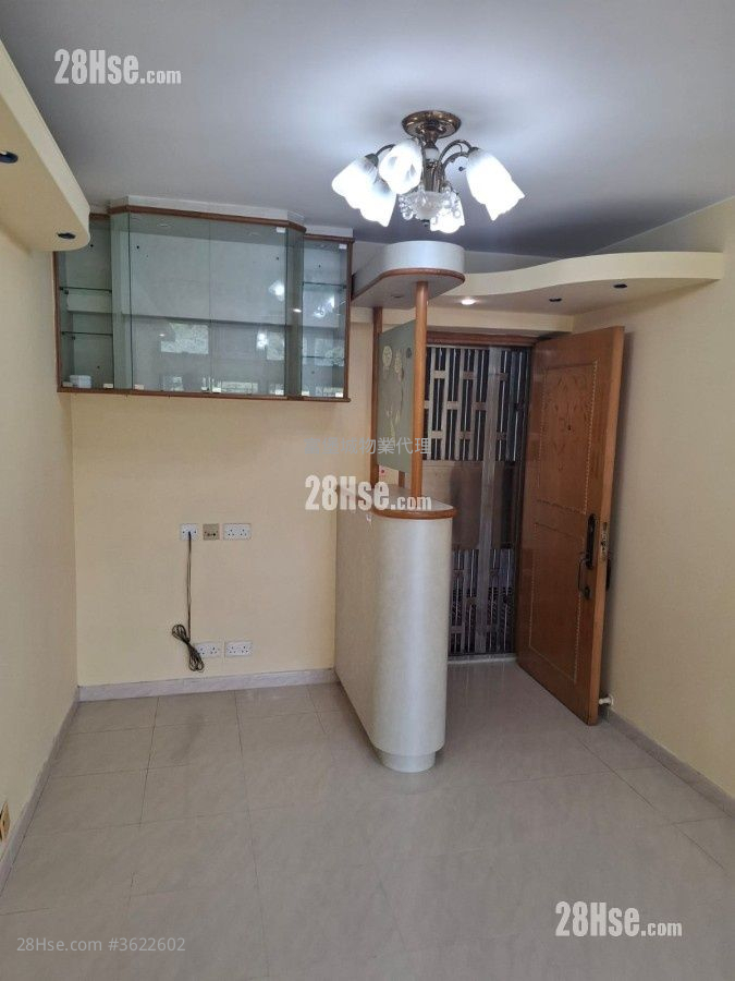 广林苑 售盘 3 房 , 1 浴室 595 平方尺 ( 55.3 平方米 ) 广林苑 售盘 3 房 , 1 浴室 595 平方尺 ( 55.3 平方米 )