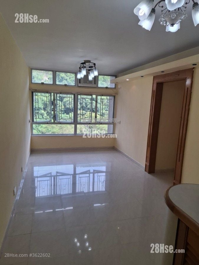 广林苑 售盘 3 房 , 1 浴室 595 平方尺 ( 55.3 平方米 ) 广林苑 售盘 3 房 , 1 浴室 595 平方尺 ( 55.3 平方米 )