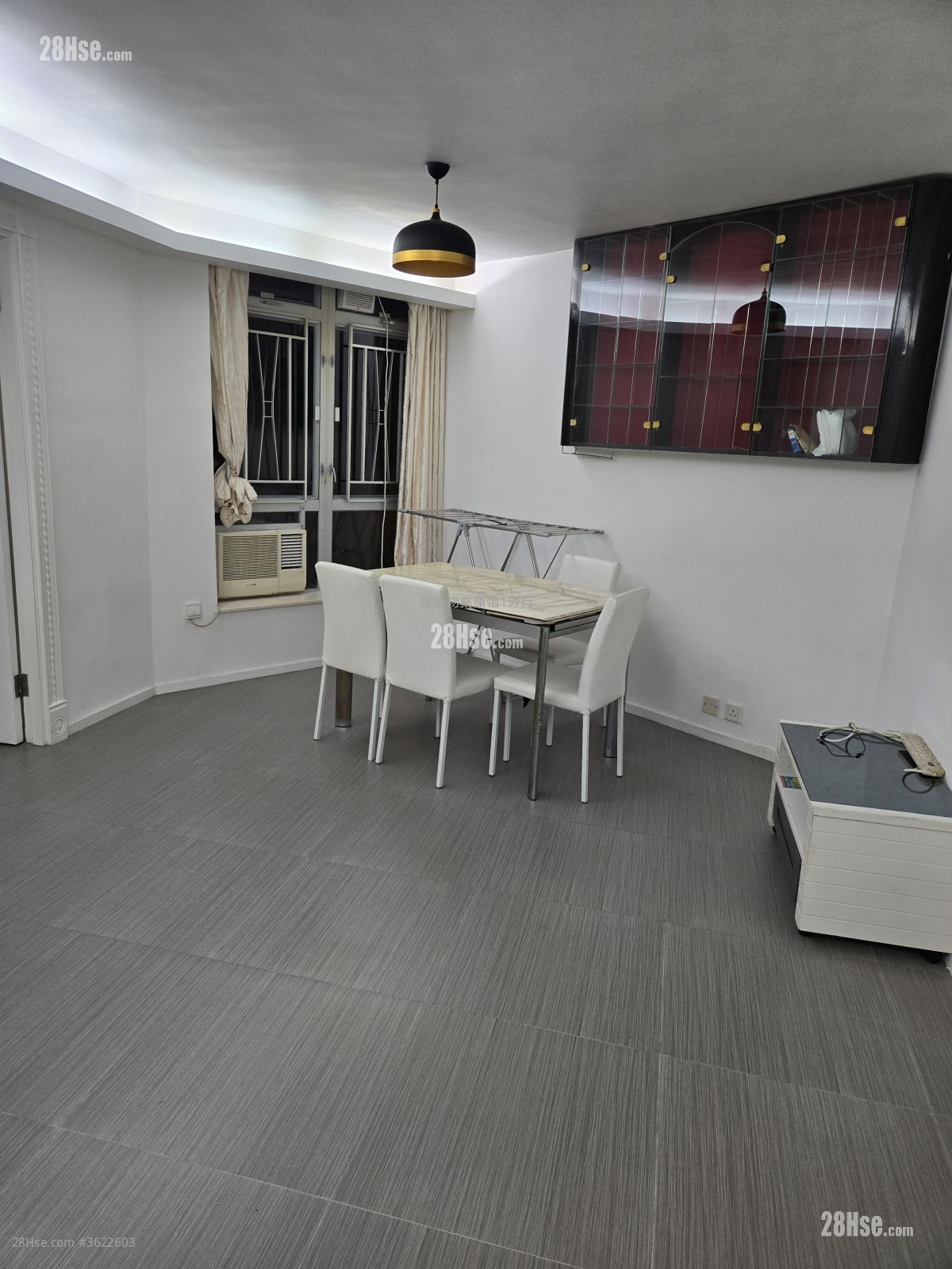 Kornhill Garden Rental 3 Bedrooms , 1 Bathroom 592 ft² ( 55.0 m² ) Kornhill Garden Rental 3 Bedrooms , 1 Bathroom 592 ft² ( 55.0 m² )