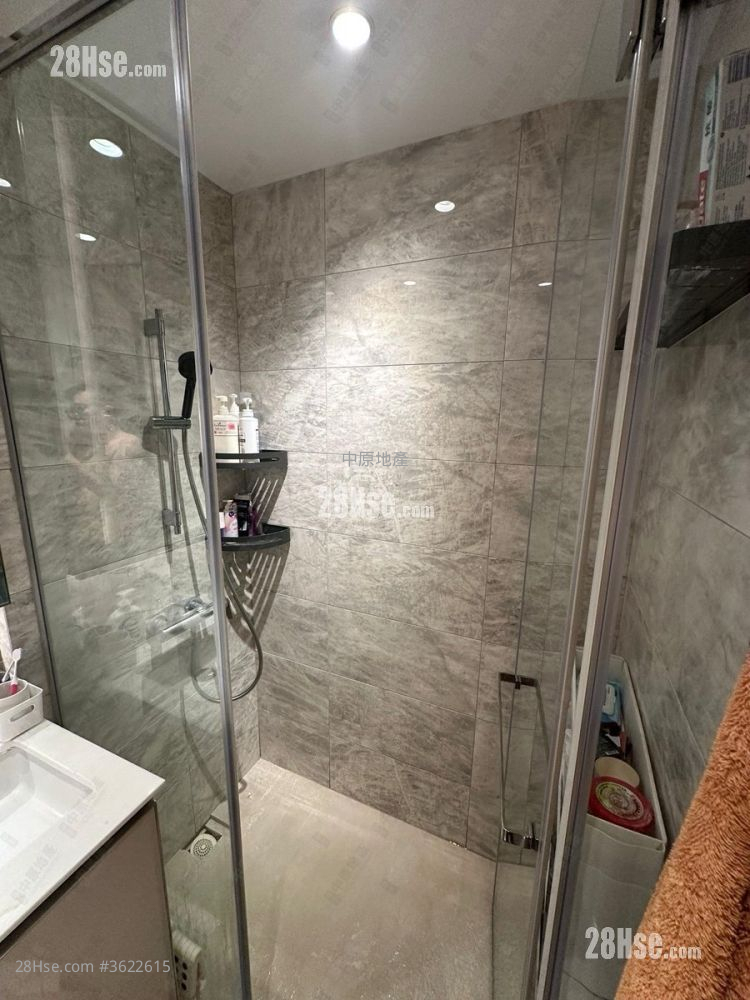 Oma By The Sea Sell 1 Bedroom , 1 Bathroom 319 ft² ( 29.6 m² ) Oma By The Sea Sell 1 Bedroom , 1 Bathroom 319 ft² ( 29.6 m² )