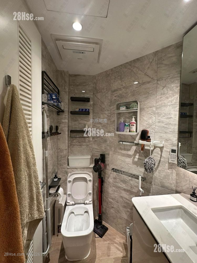 Oma By The Sea Sell 1 Bedroom , 1 Bathroom 319 ft² ( 29.6 m² ) Oma By The Sea Sell 1 Bedroom , 1 Bathroom 319 ft² ( 29.6 m² )