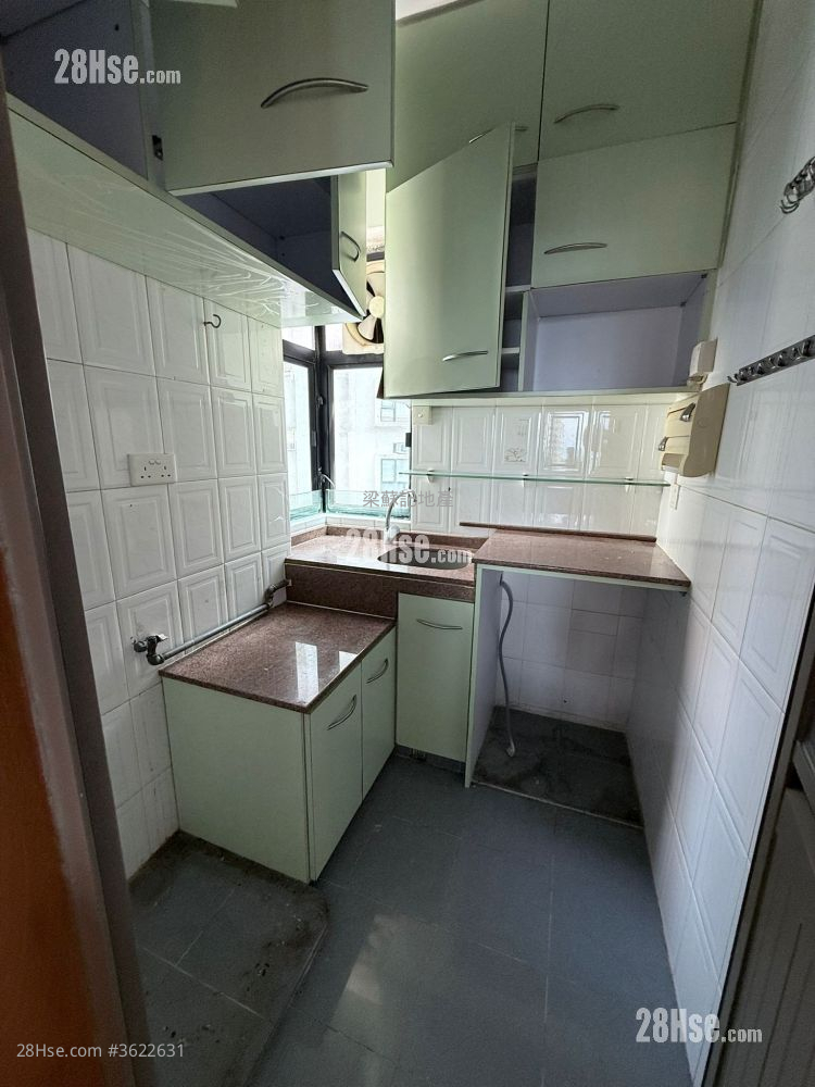 勤辉大厦 租盘 2 房 , 1 浴室 404 平方尺 ( 37.5 平方米 ) 勤辉大厦 租盘 2 房 , 1 浴室 404 平方尺 ( 37.5 平方米 )