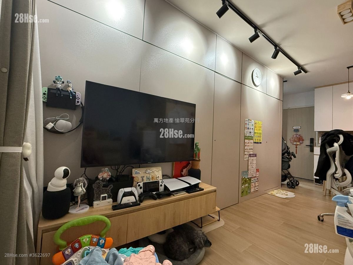 锦骏苑 售盘 1 房 , 1 浴室 426 平方尺 ( 39.6 平方米 )