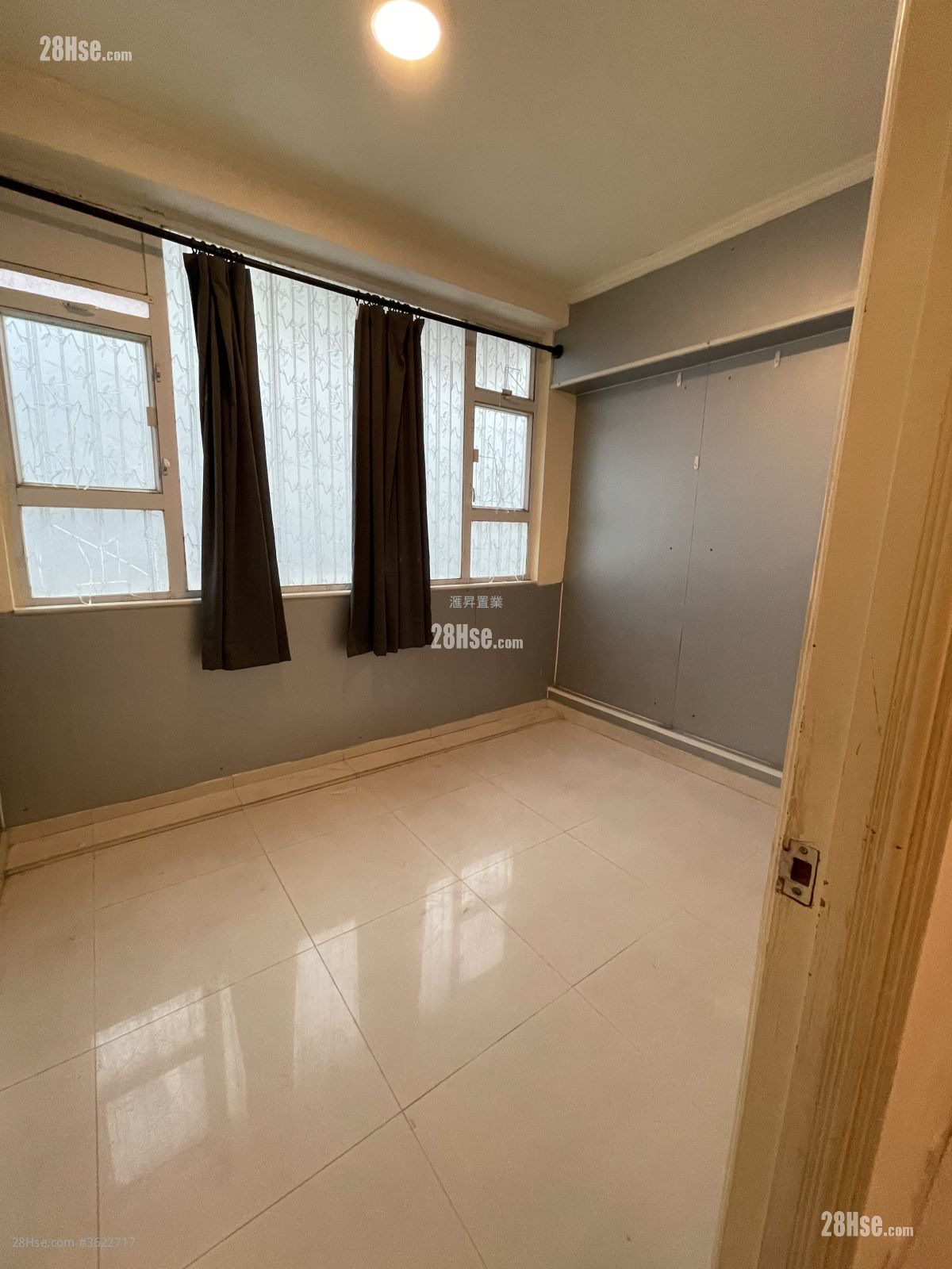 唐楼 租盘 1 房 , 1 浴室 180 平方尺 ( 16.7 平方米 ) 唐楼 租盘 1 房 , 1 浴室 180 平方尺 ( 16.7 平方米 )