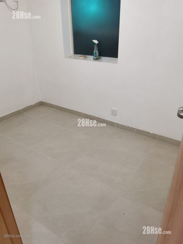 Ping Che Village Rental 300 ft² ( 27.9 m² ) Ping Che Village Rental 300 ft² ( 27.9 m² )