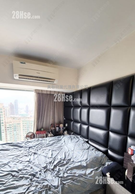 Hillville Terrace Sell 3 Bedrooms , 2 Bathrooms 674 ft² ( 62.6 m² ) Hillville Terrace Sell 3 Bedrooms , 2 Bathrooms 674 ft² ( 62.6 m² )