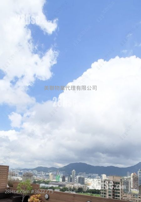 Hillville Terrace Sell 3 Bedrooms , 2 Bathrooms 674 ft² ( 62.6 m² ) Hillville Terrace Sell 3 Bedrooms , 2 Bathrooms 674 ft² ( 62.6 m² )