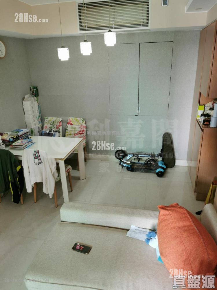 领凯 售盘 3 房 684 平方尺 ( 63.5 平方米 ) 领凯 售盘 3 房 684 平方尺 ( 63.5 平方米 )