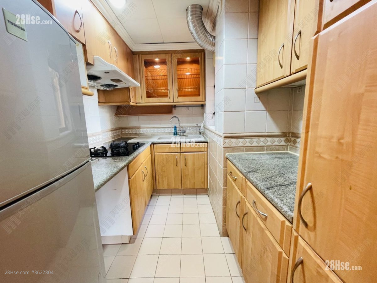 大埔宝马山 售盘 3 房 756 平方尺 ( 70.2 平方米 ) 大埔宝马山 售盘 3 房 756 平方尺 ( 70.2 平方米 )