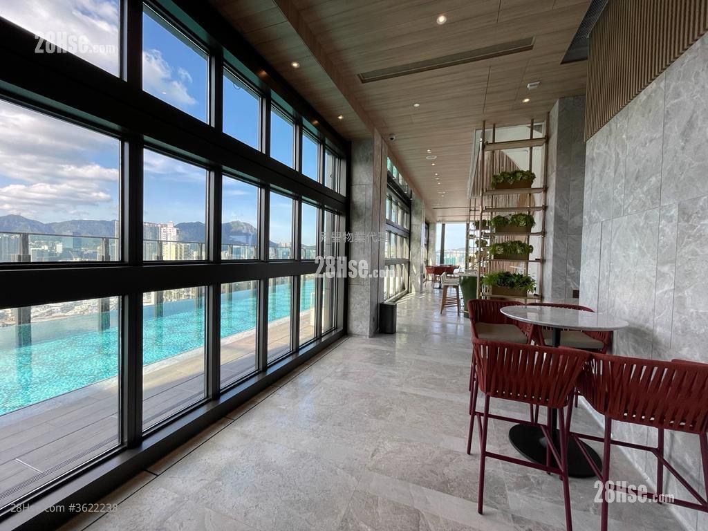 The Vantage Rental Studio 196 ft² ( 18.2 m² ) The Vantage Rental Studio 196 ft² ( 18.2 m² )