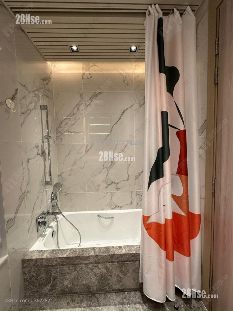 珑珀山 租盘 3 房 , 2 浴室 974 平方尺 ( 90.5 平方米 ) 珑珀山 租盘 3 房 , 2 浴室 974 平方尺 ( 90.5 平方米 )