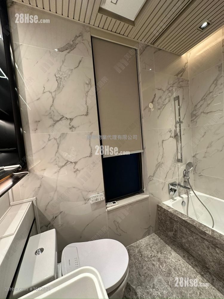 珑珀山 租盘 3 房 , 2 浴室 974 平方尺 ( 90.5 平方米 ) 珑珀山 租盘 3 房 , 2 浴室 974 平方尺 ( 90.5 平方米 )