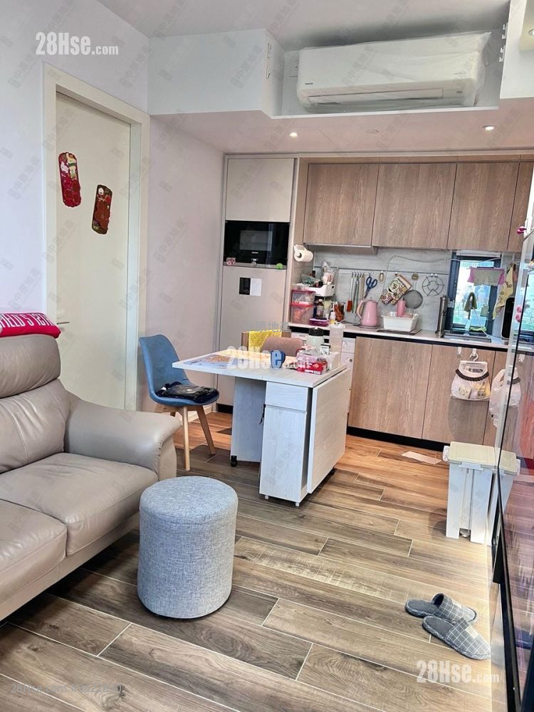 The Carmel Sell 1 Bedroom , 1 Bathroom 368 ft² ( 34.2 m² )